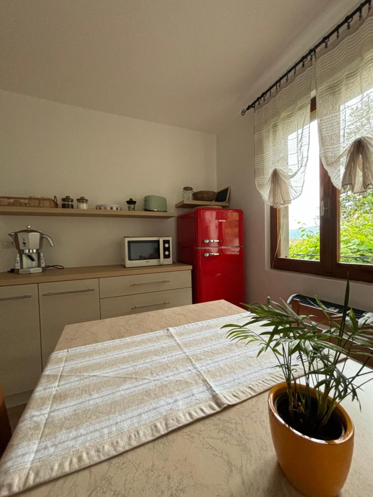 Casa Zoe Apartman Ameno Kültér fotó