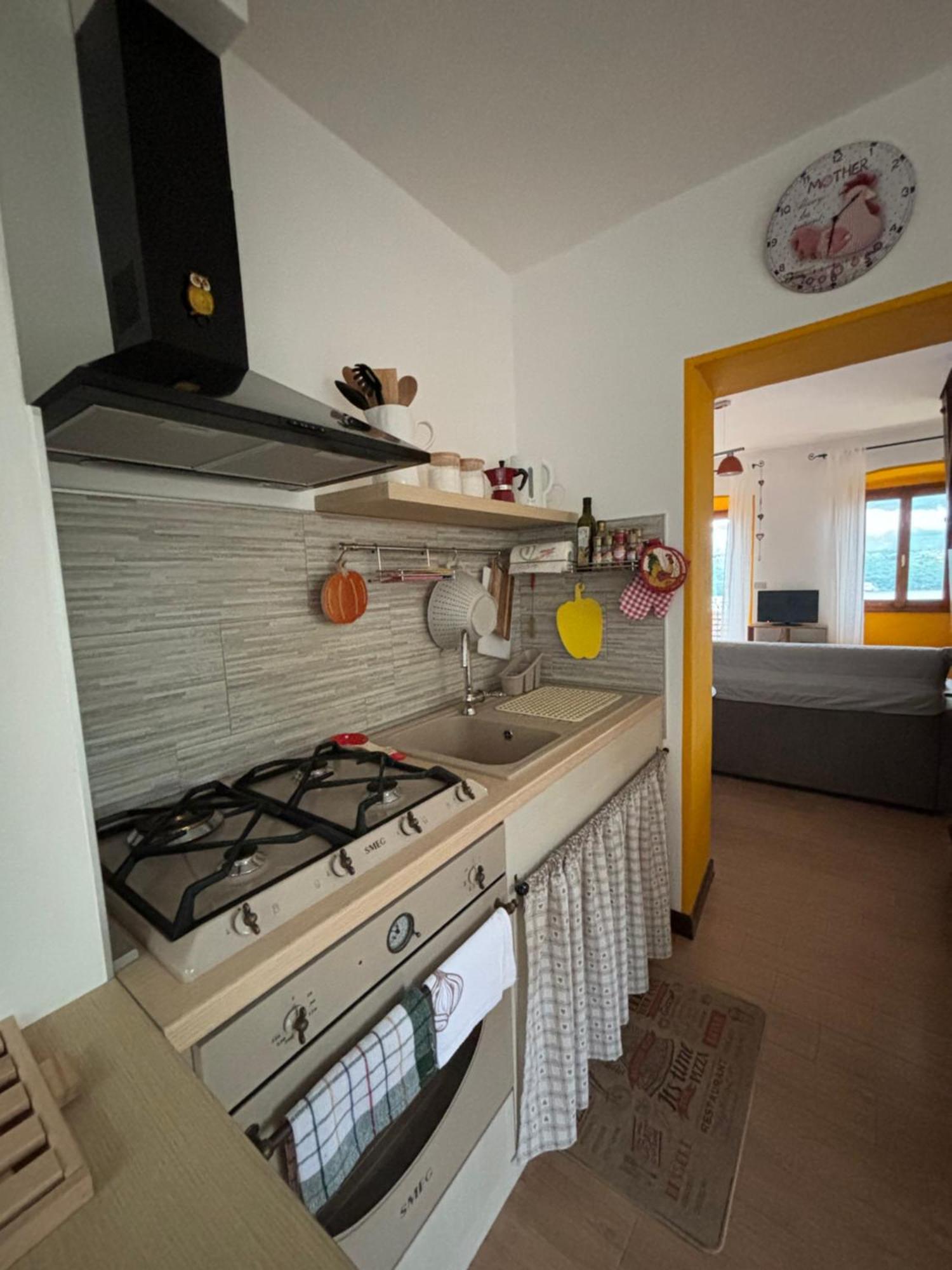 Casa Zoe Apartman Ameno Kültér fotó